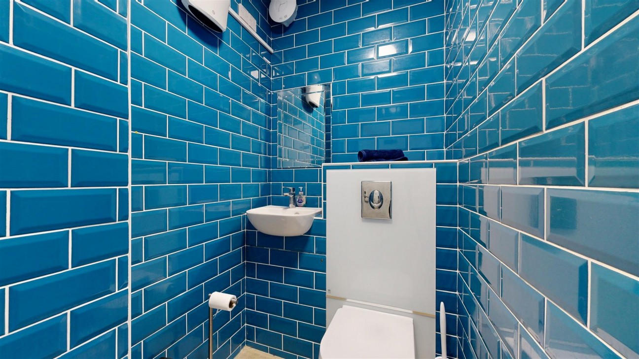 Weston Road, Portland