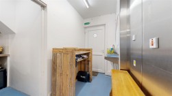 Weston Road, Portland