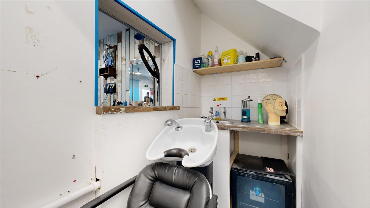 Weston Road, Portland