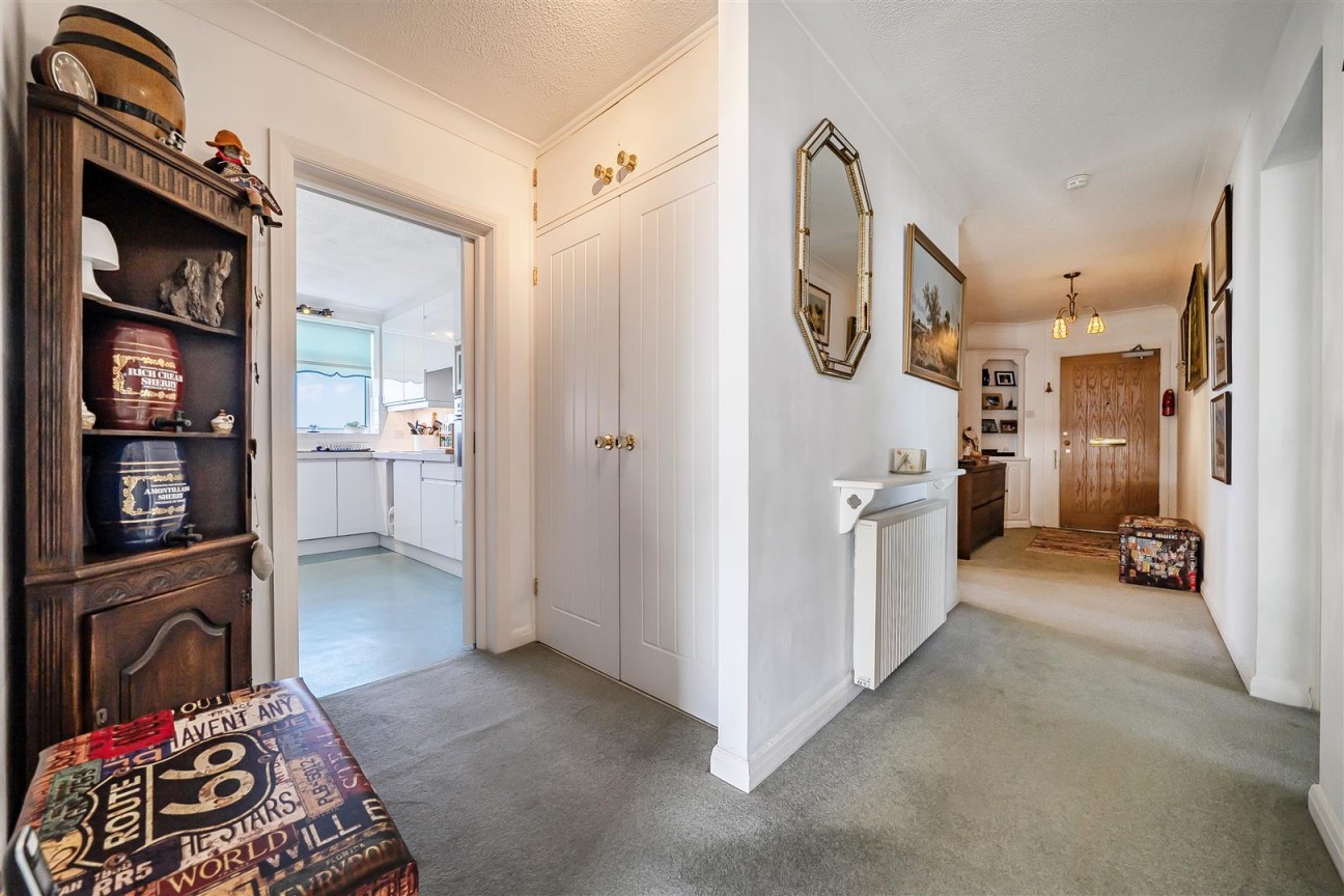 West Cliff Road, Bournemouth