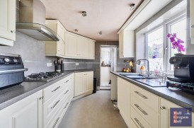 Easton Square, Portland