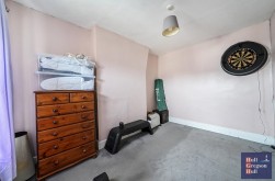 Easton Square, Portland