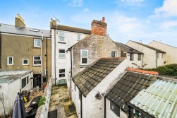 Easton Square, Portland