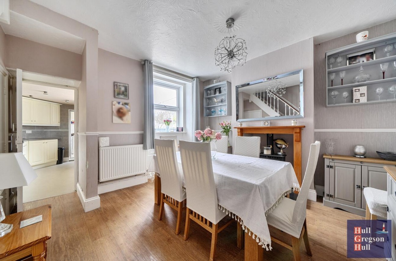 Easton Square, Portland