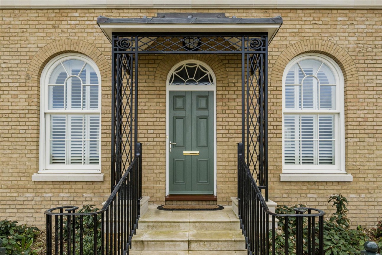 Peninsula Way, Poundbury, Dorchester