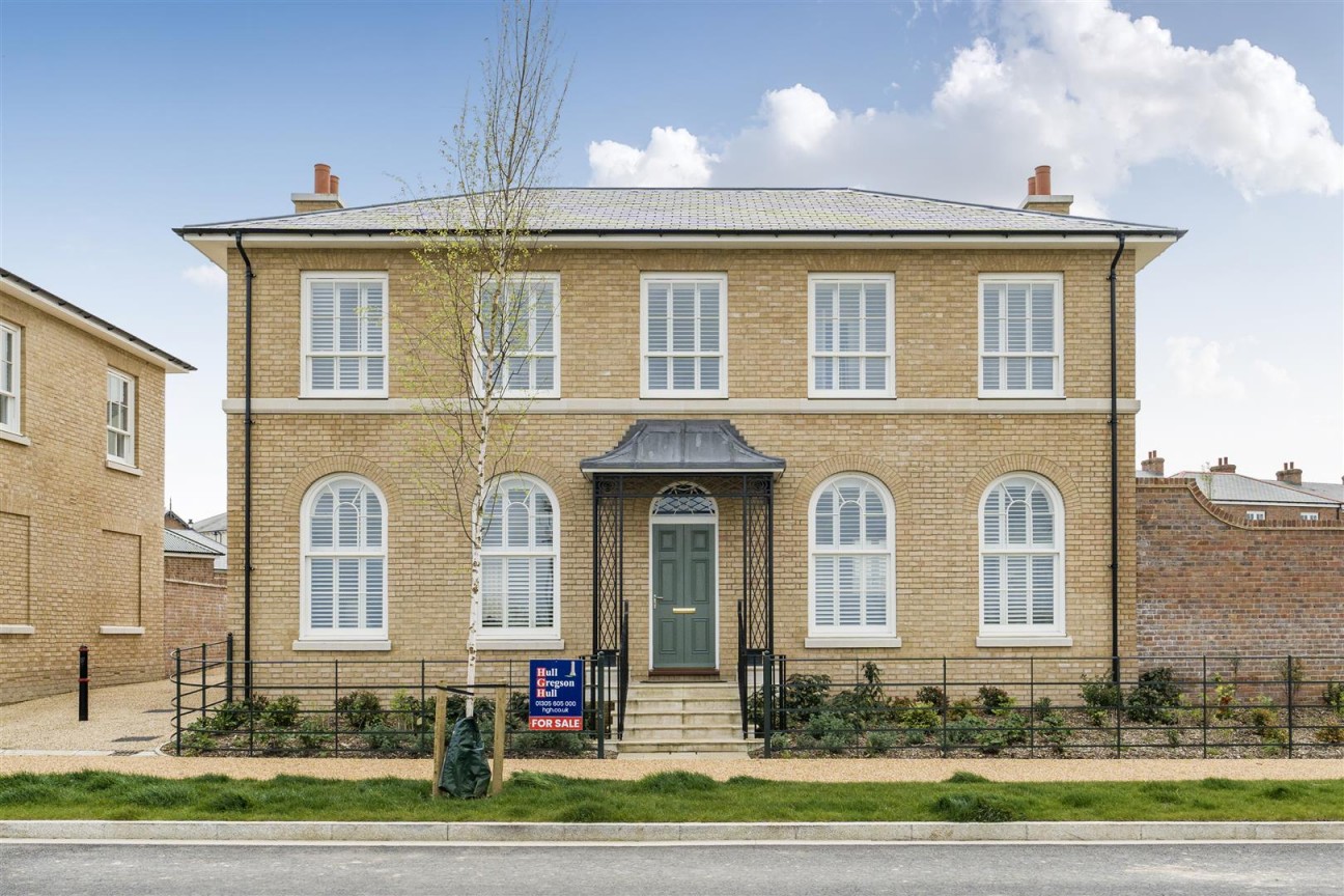 Peninsula Way, Poundbury, Dorchester