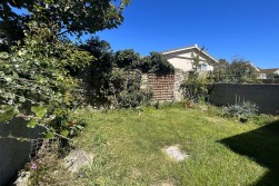 Isle Road, Portland
