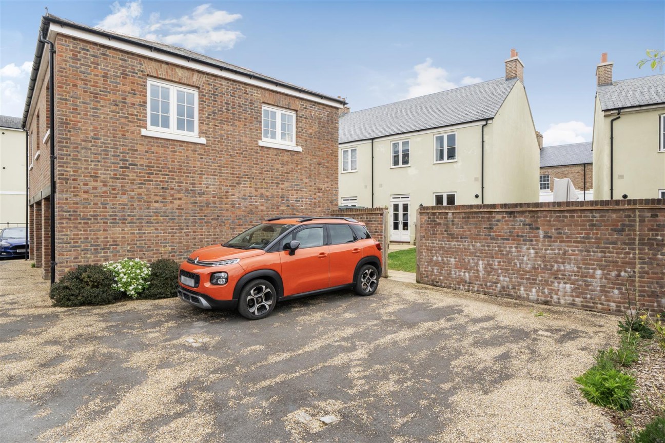 Anning Lane, Poundbury