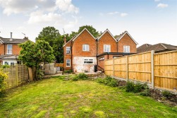 West End Grove, Farnham