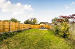 West End Grove, Farnham