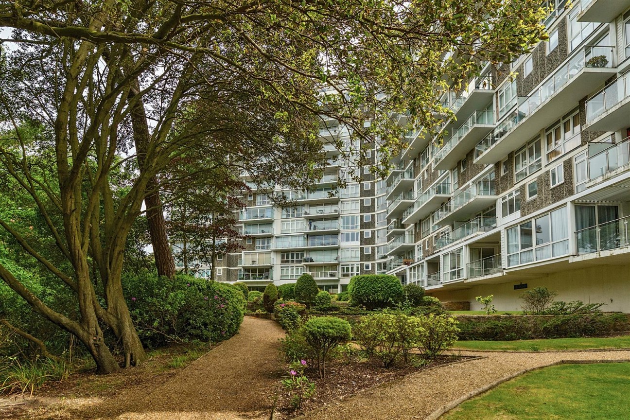 West Cliff Road, Bournemouth