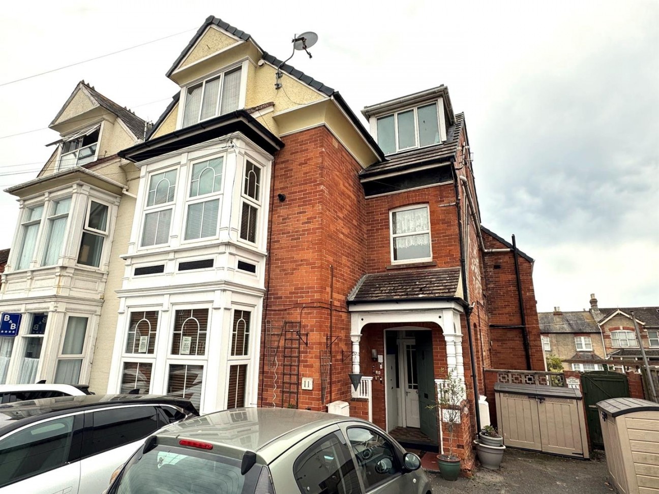 11 Carlton Road South, Weymouth