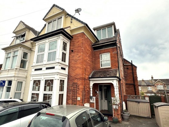 11 Carlton Road South, Weymouth
