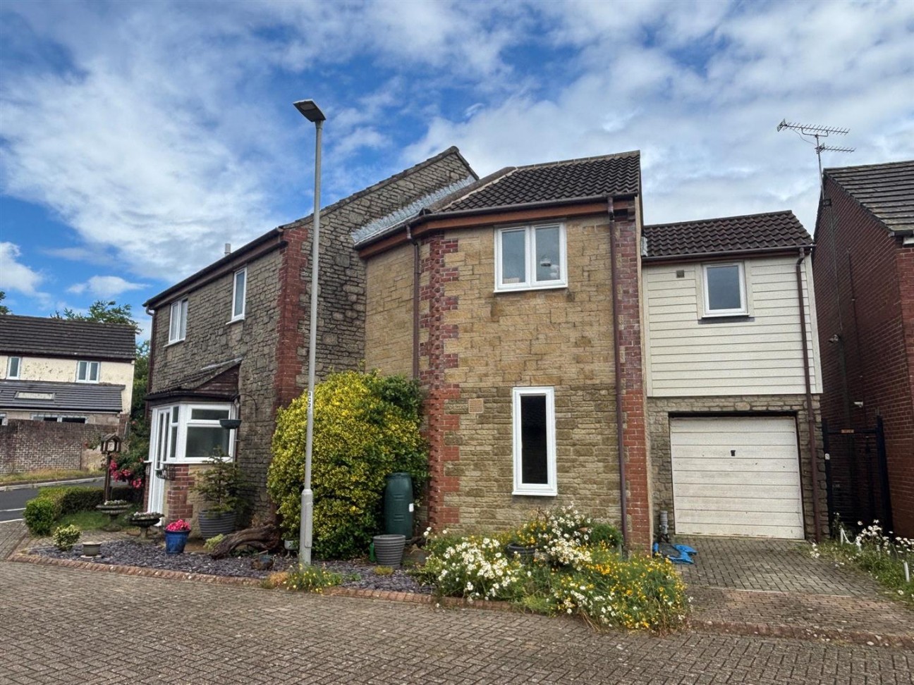 Caernarvon Close, Dorchester