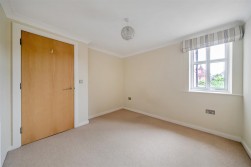 Burlington Place, Burlington Road