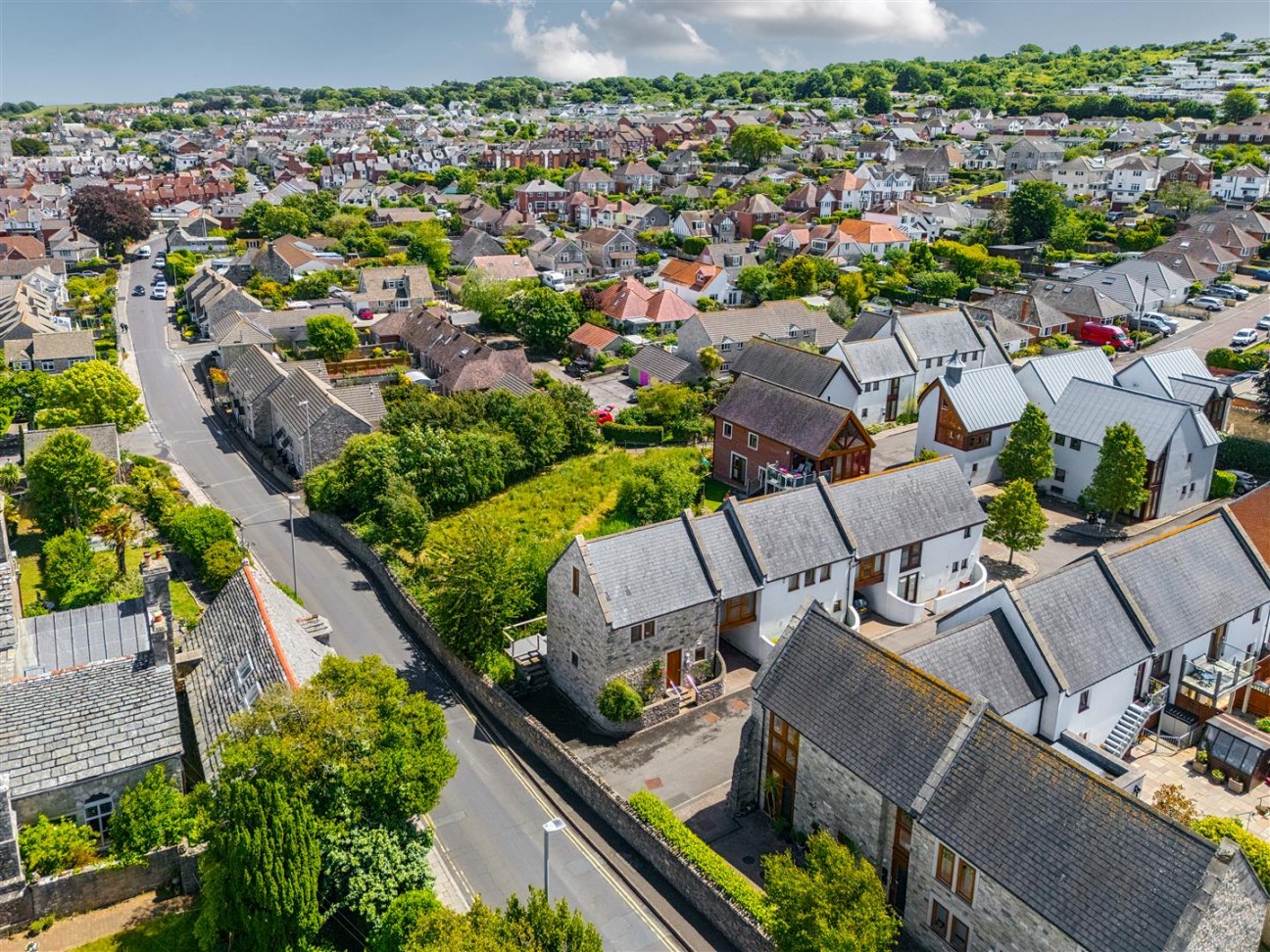 Newton Grange Close