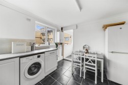 Carless Court, Woolcombe Road, Portland