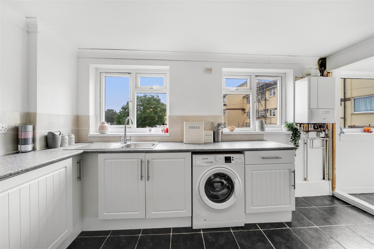 Carless Court, Woolcombe Road, Portland