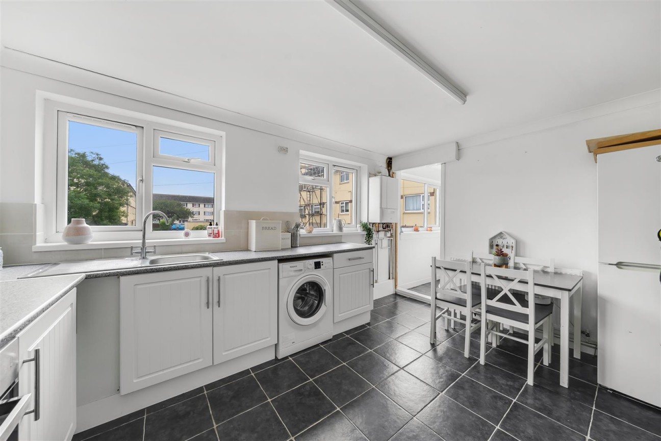 Carless Court, Woolcombe Road, Portland