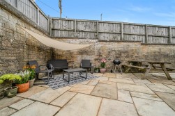 Kings Head Hill, Bridport