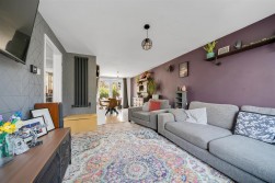 Courtlands Road, Portland