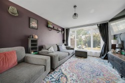 Courtlands Road, Portland