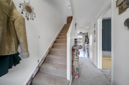 Courtlands Road, Portland