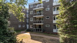 2 Beach Road, Branksome Park, Poole