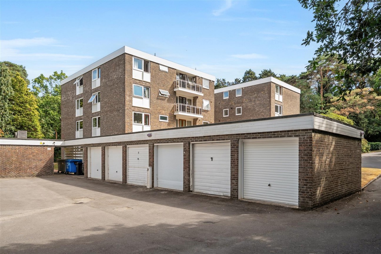 2 Beach Road, Branksome Park, Poole