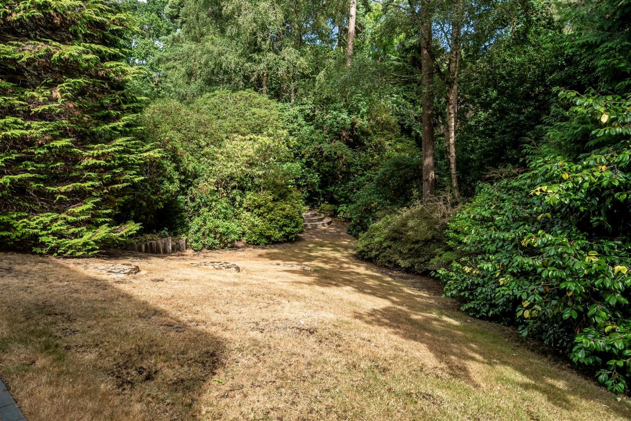 2 Beach Road, Branksome Park, Poole