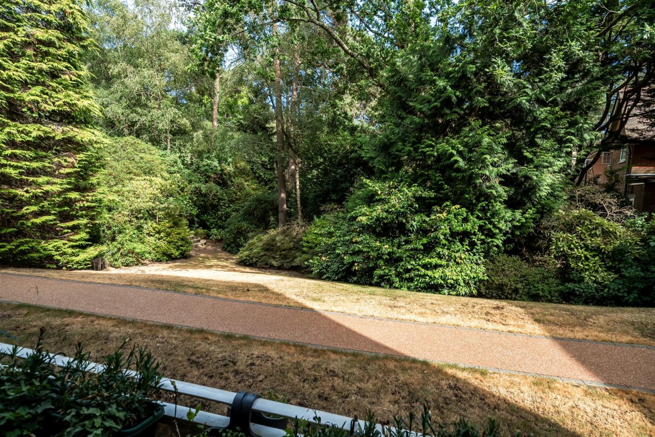 2 Beach Road, Branksome Park, Poole