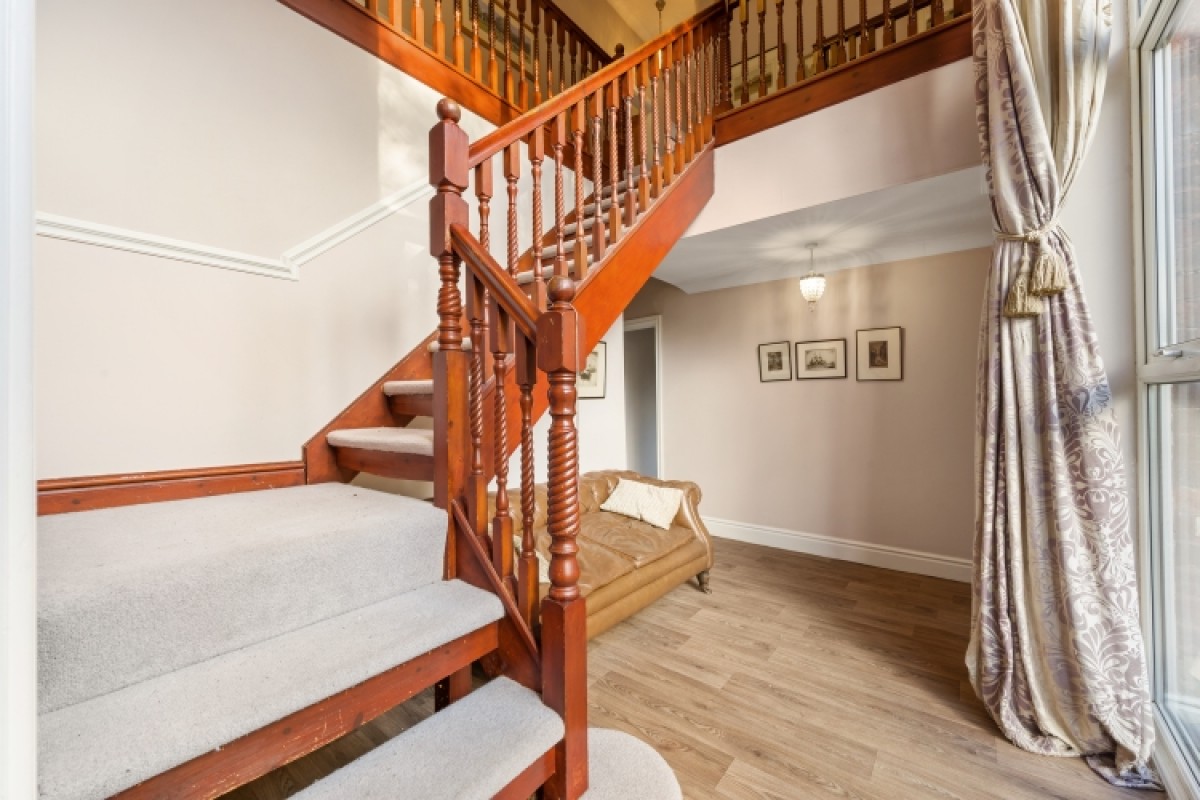 25 Midge Hall Lane, Midge Hall, Leyland, Lancashire, PR26 6TN, UK