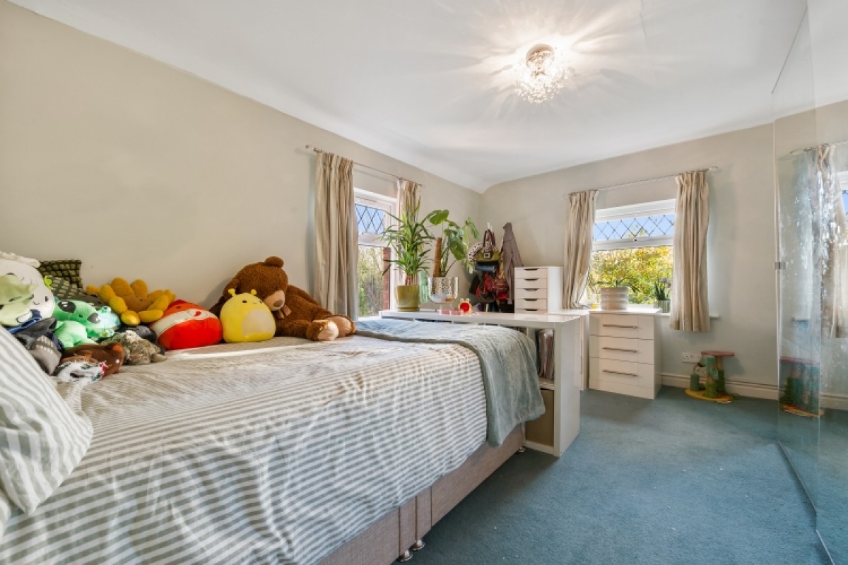 25 Midge Hall Lane, Midge Hall, Leyland, Lancashire, PR26 6TN, UK