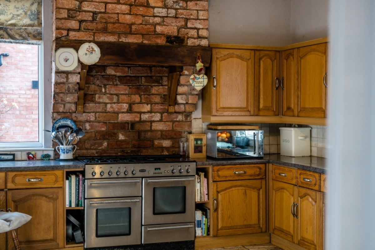 25 Midge Hall Lane, Midge Hall, Leyland, Lancashire, PR26 6TN, UK