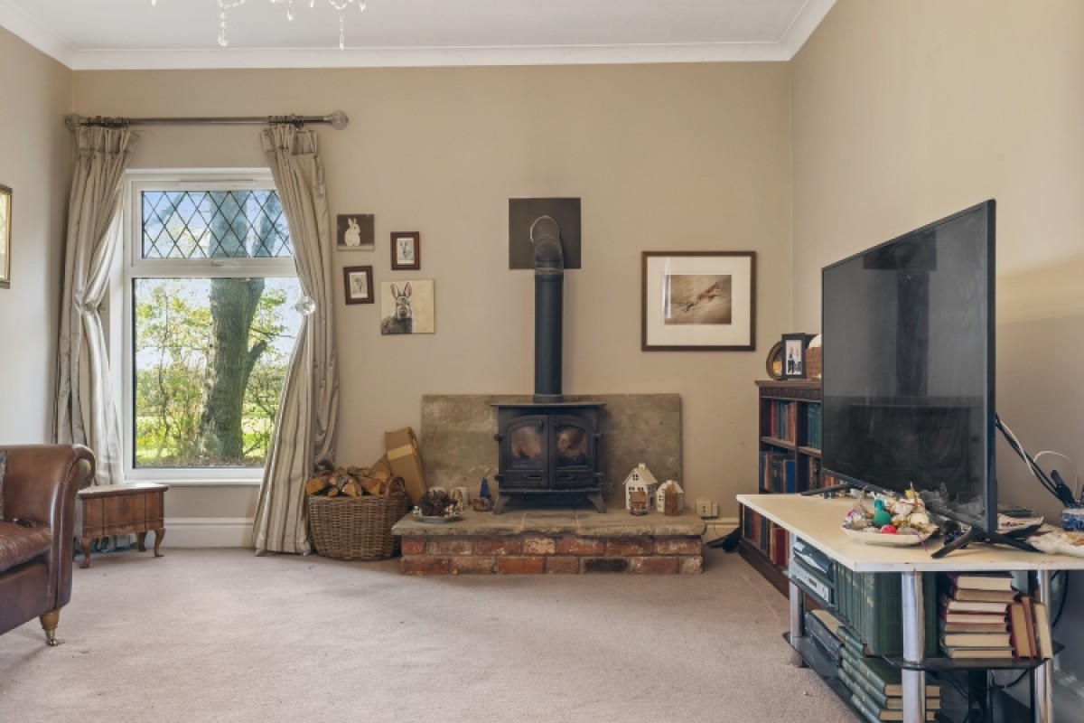 25 Midge Hall Lane, Midge Hall, Leyland, Lancashire, PR26 6TN, UK