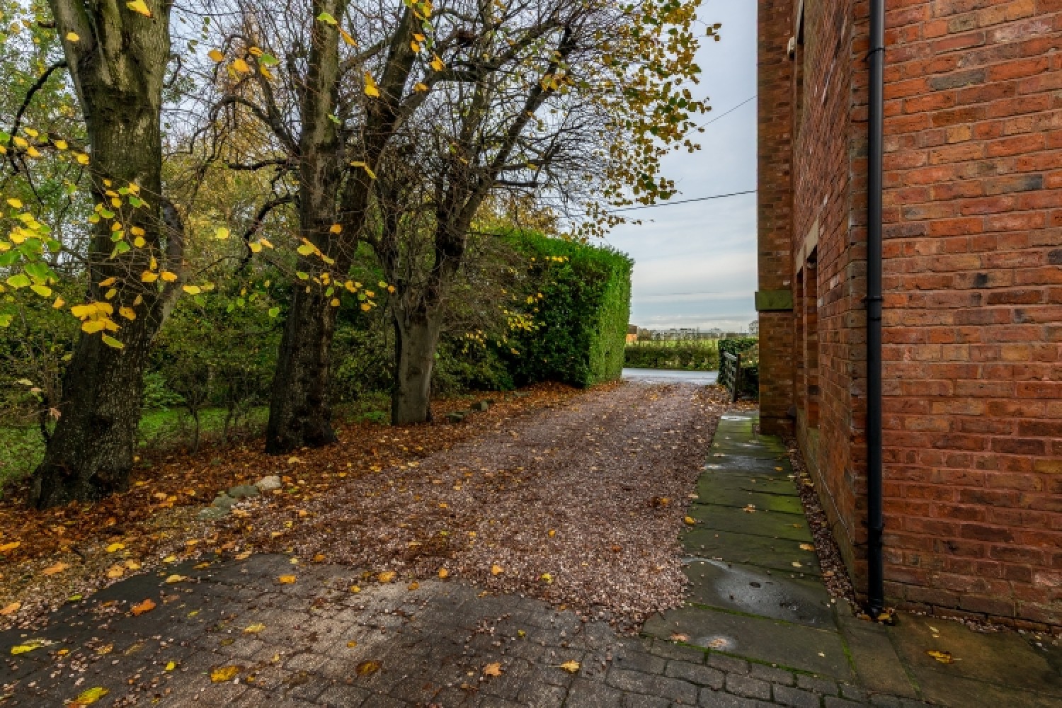 25 Midge Hall Lane, Midge Hall, Leyland, Lancashire, PR26 6TN, UK