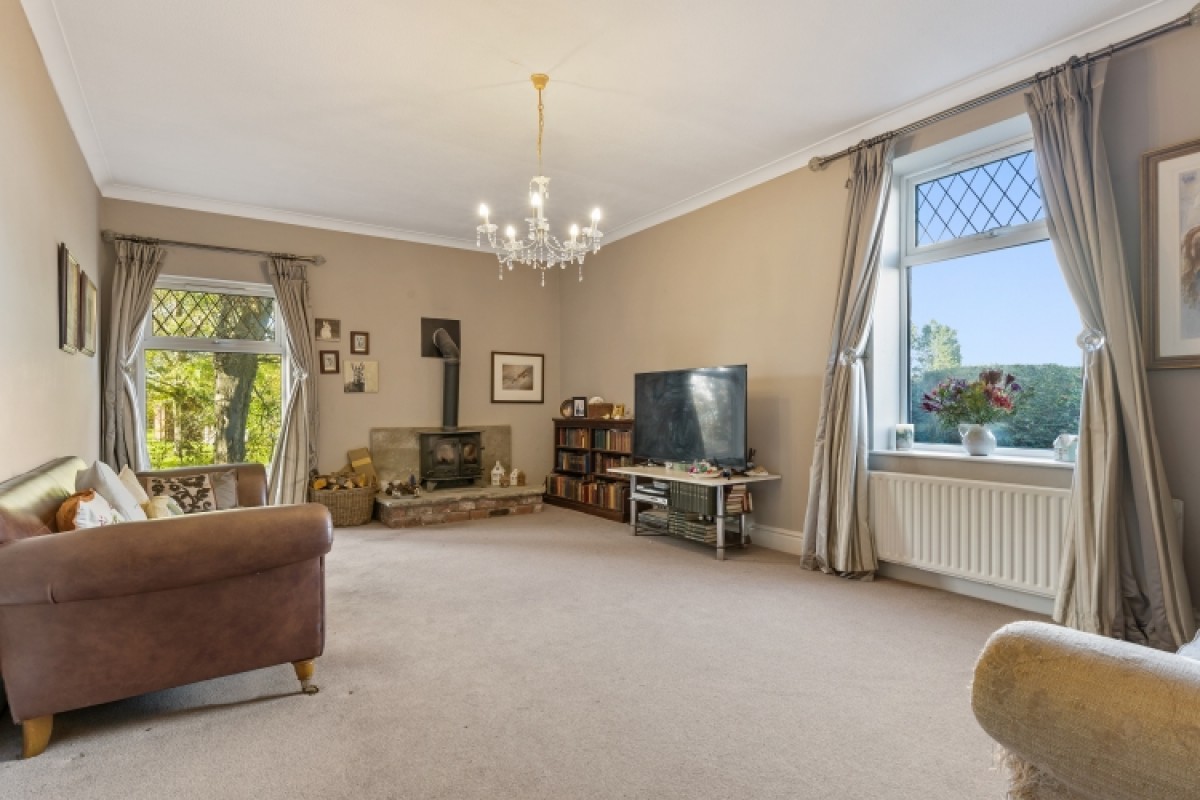 25 Midge Hall Lane, Midge Hall, Leyland, Lancashire, PR26 6TN, UK