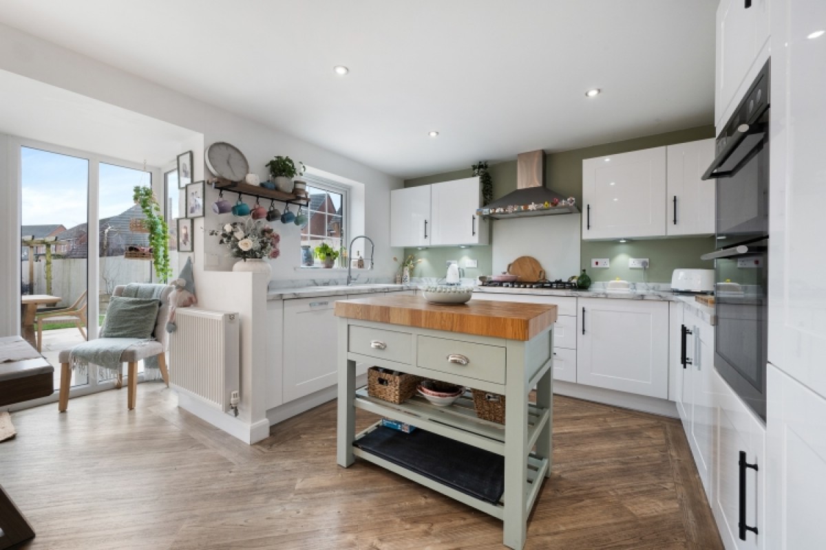 30 Mosses Farm Road Longridge, Longridge, Preston, Lancashire, PR3 2AW, UK