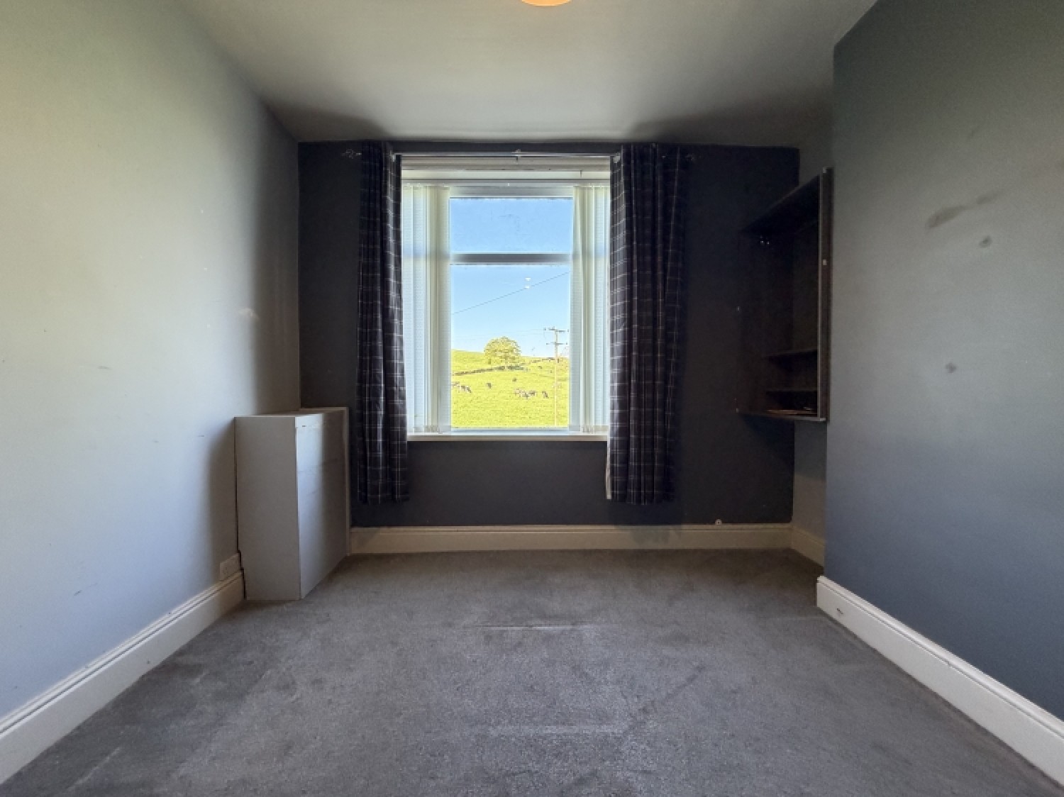 29 Walverden Road, Briercliffe, Burnley, Lancashire, BB10 3QP, UK