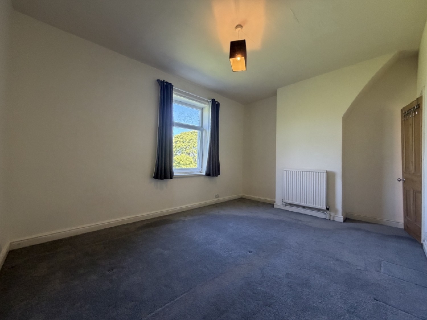 29 Walverden Road, Briercliffe, Burnley, Lancashire, BB10 3QP, UK
