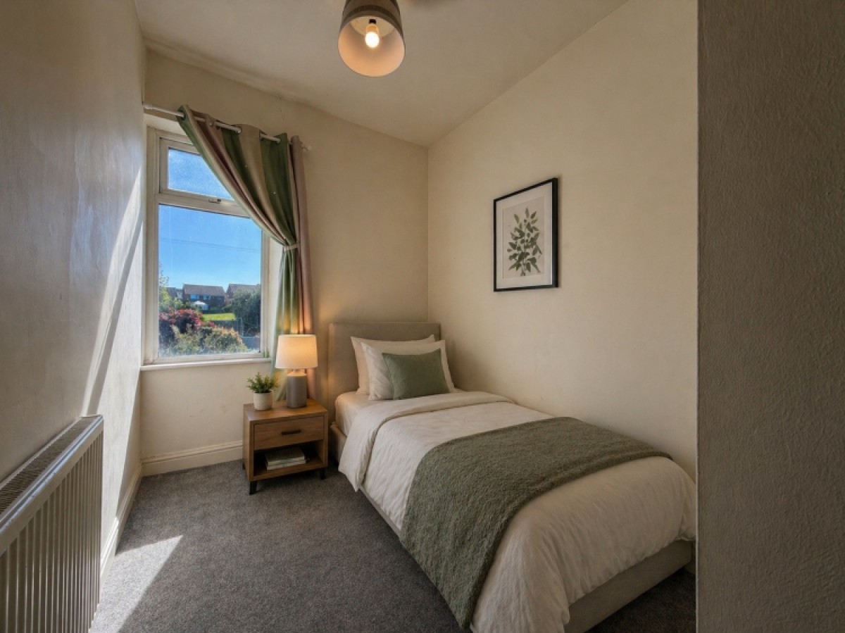 29 Walverden Road, Briercliffe, Burnley, Lancashire, BB10 3QP, UK