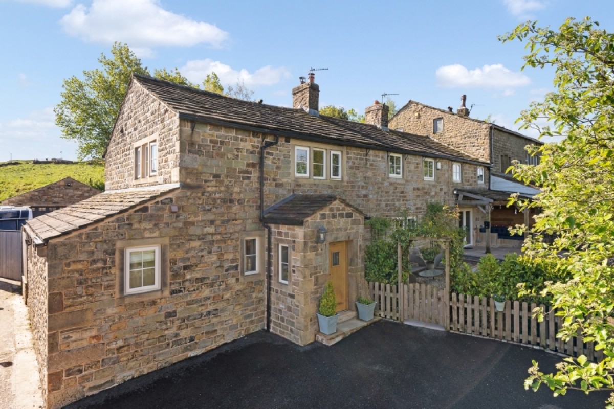 Causeway Farm Long Causeway, Cliviger, Cliviger, Burnley, Lancashire, BB10 4RP, UK