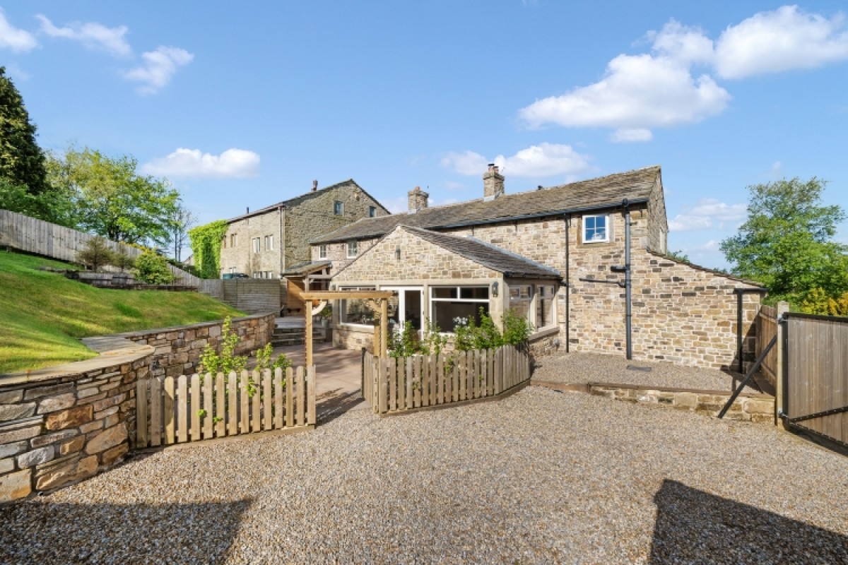 Causeway Farm Long Causeway, Cliviger, Cliviger, Burnley, Lancashire, BB10 4RP, UK
