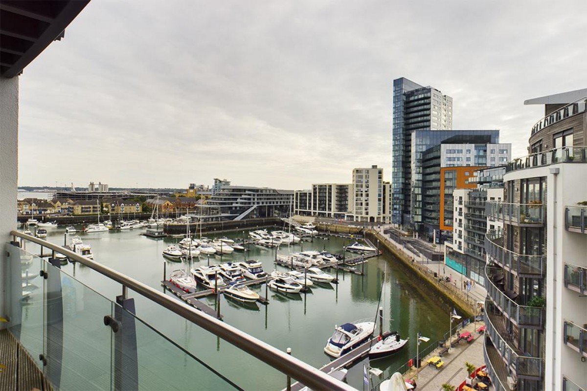 Sundowner, Channel Way, Southampton