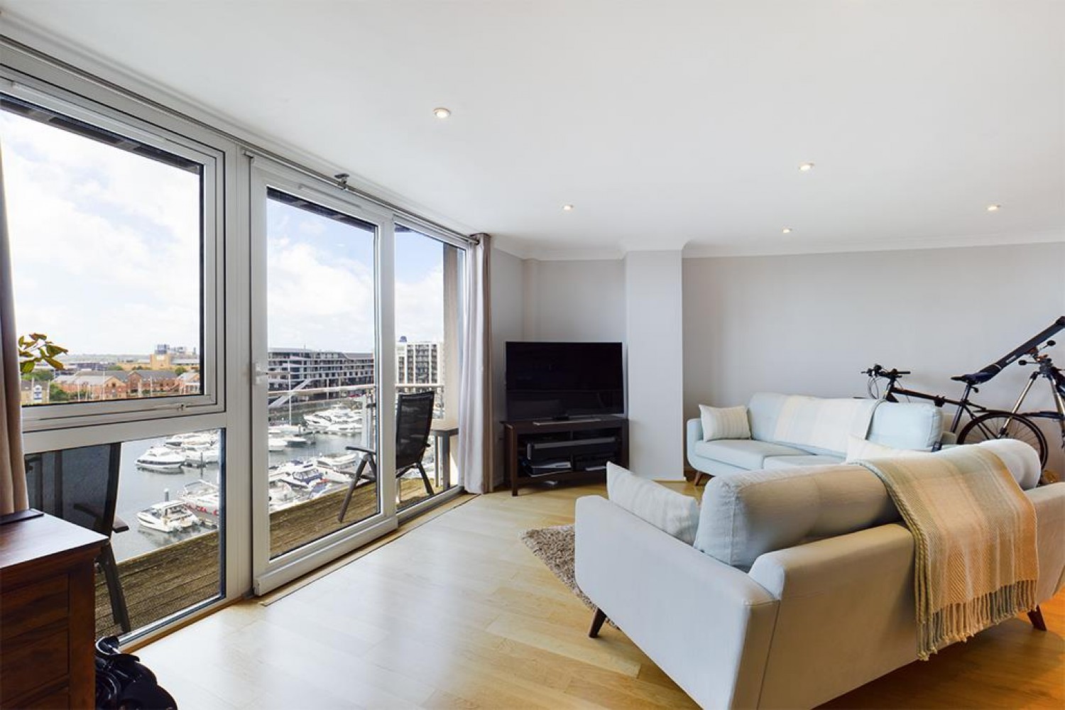 Sundowner, Channel Way, Southampton