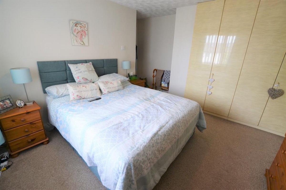 Shortwood Road, Bristol, BS13 0QN