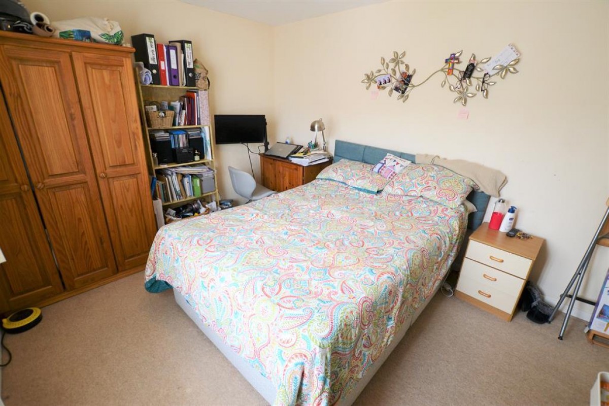 Shortwood Road, Bristol, BS13 0QN