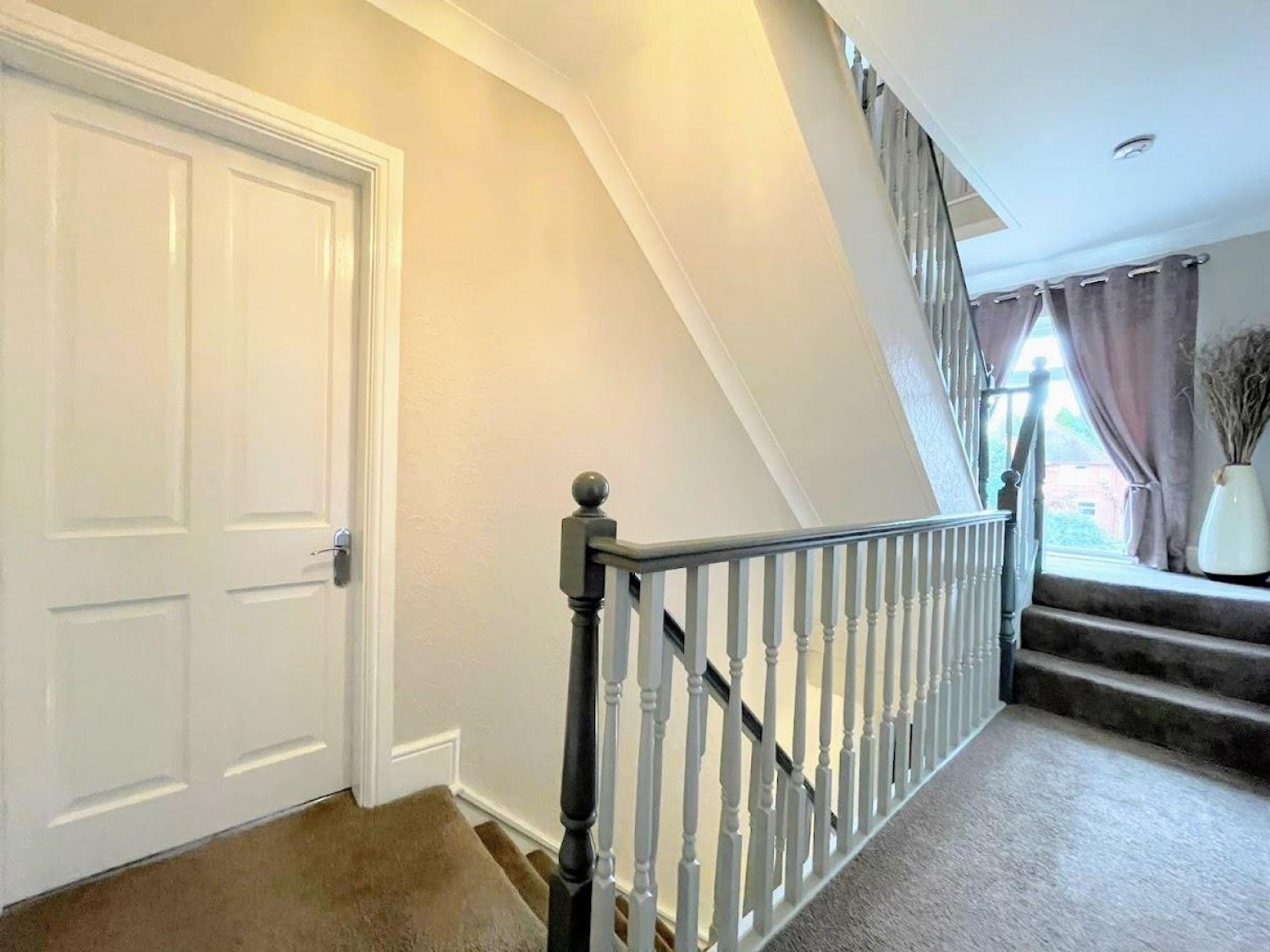 4 bedroom House for sale in Mount Vernon Road, Barnsley, S70 4DW
