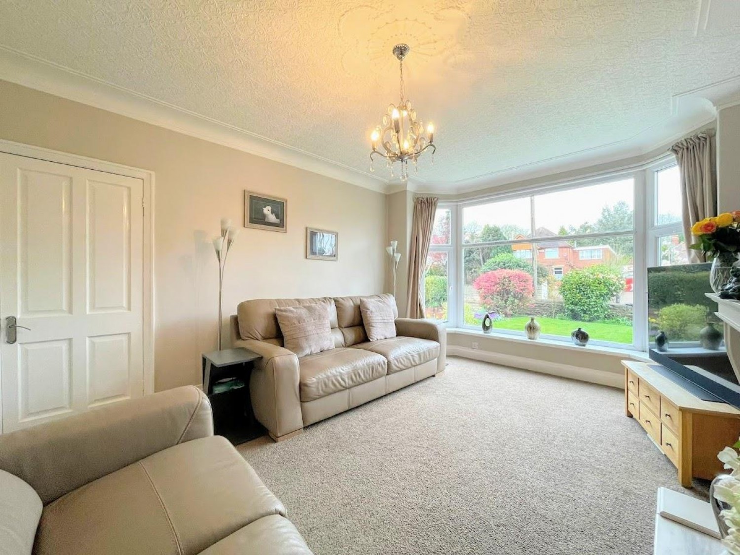 4 bedroom House for sale in Mount Vernon Road, Barnsley, S70 4DW