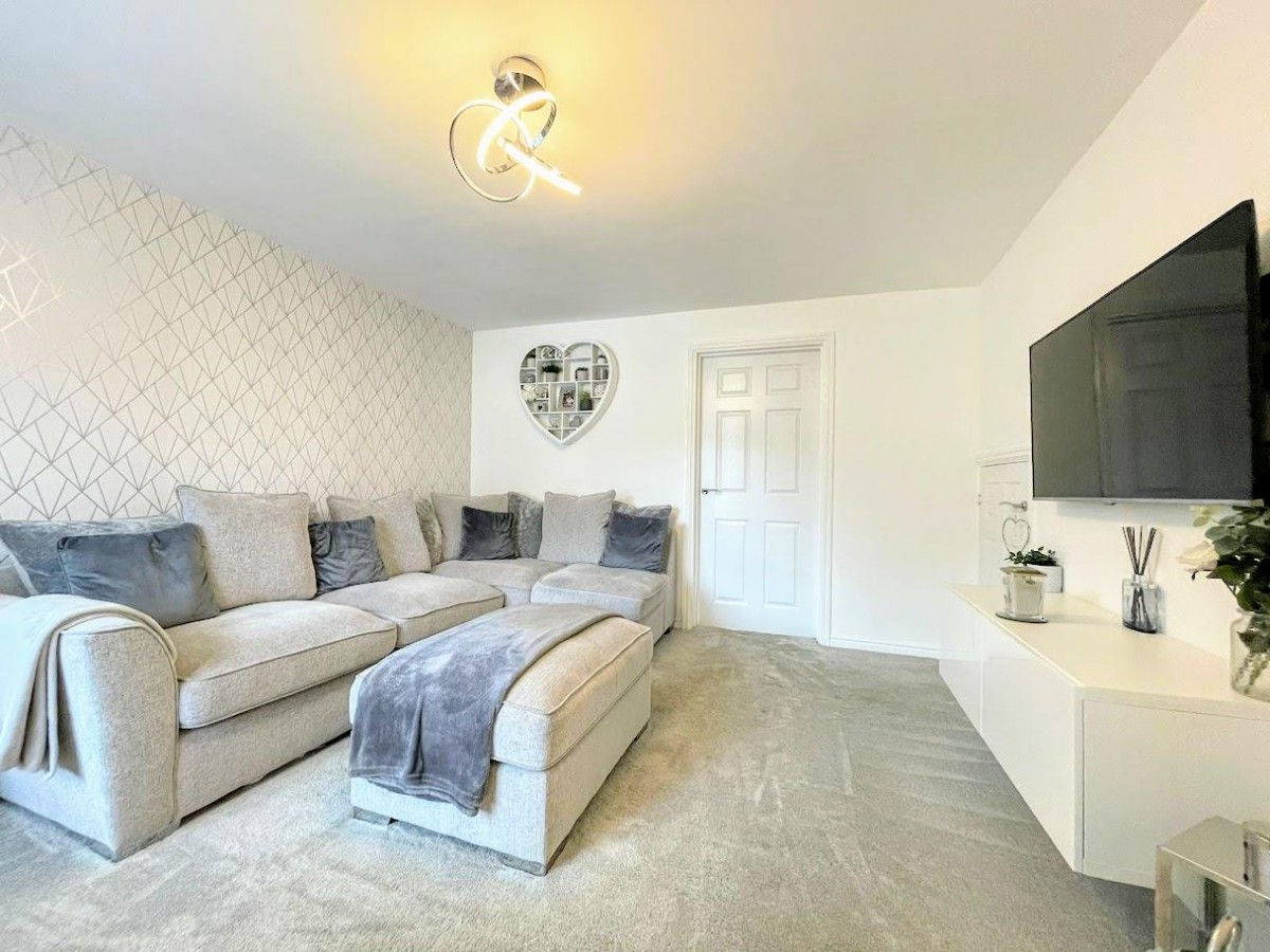 23 Shepherd Way, Royston, Barnsley, S71 4FX